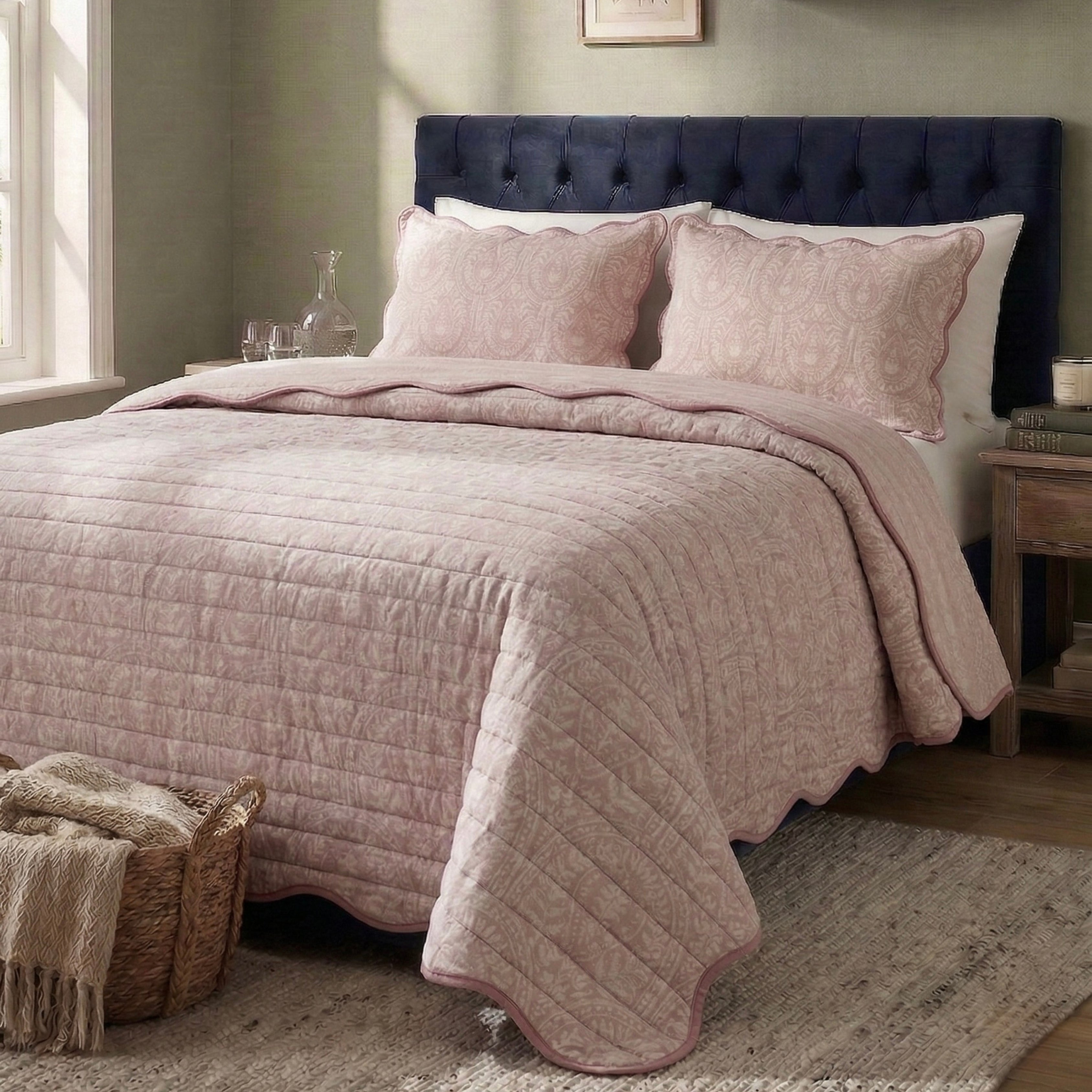 Blush Paisley Reversible Quilted 3pc Set – Bedspread