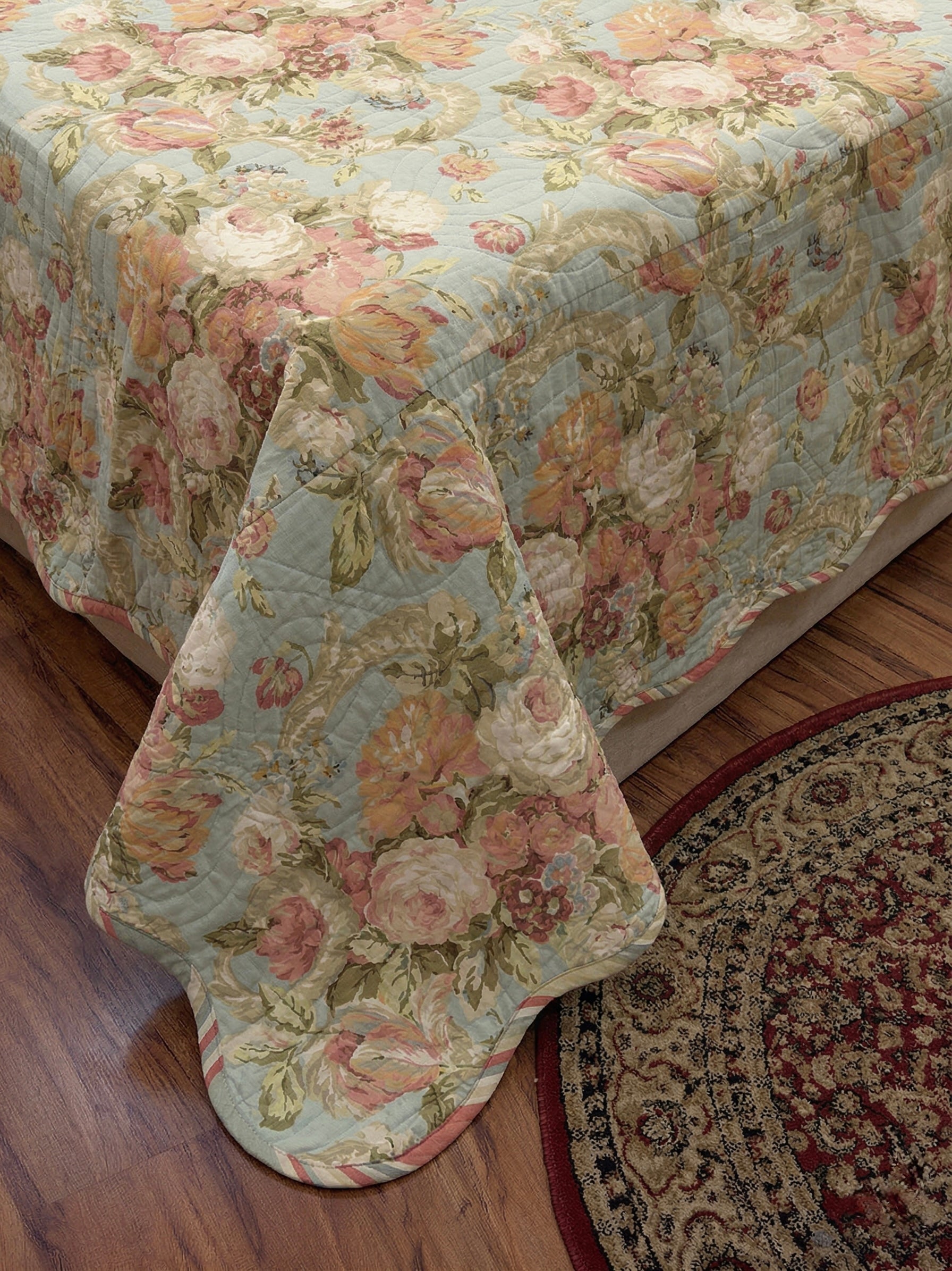 Vintage Rose & Striped Reversible 3pc Quilted Set - Bedspread