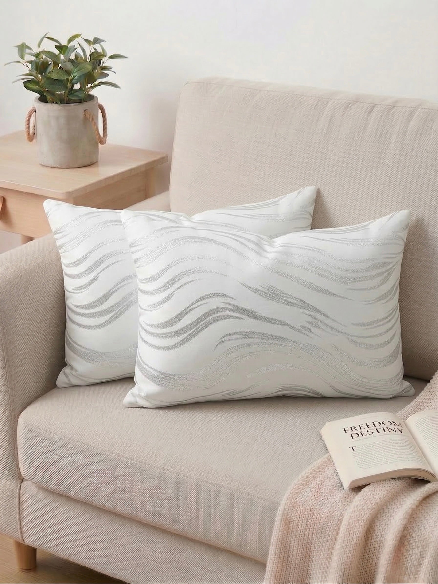 Silver Ripple Fusion Pillow Pair