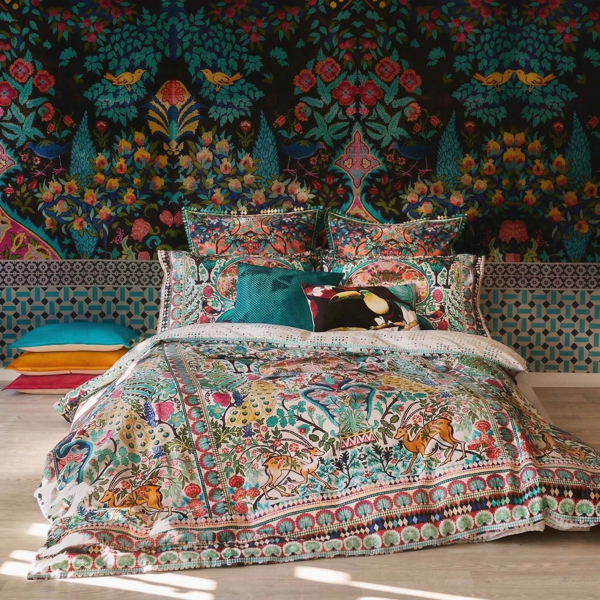 Parisa Multi Duvet Cover Set with Parisa Multi Pillowcase Set