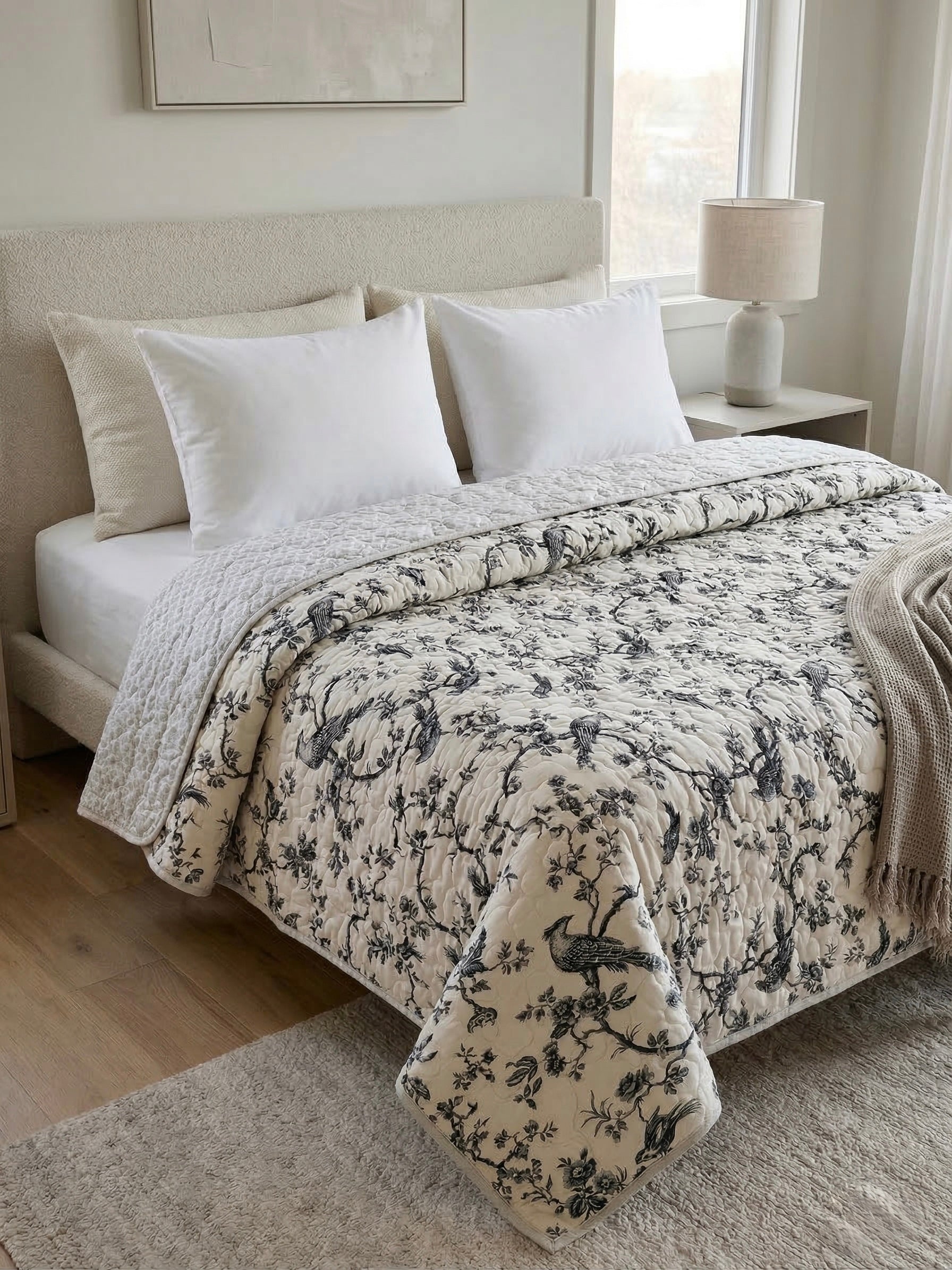 Paris Heritage Floral Humming 3-Piece Quilted Bedspread Set
