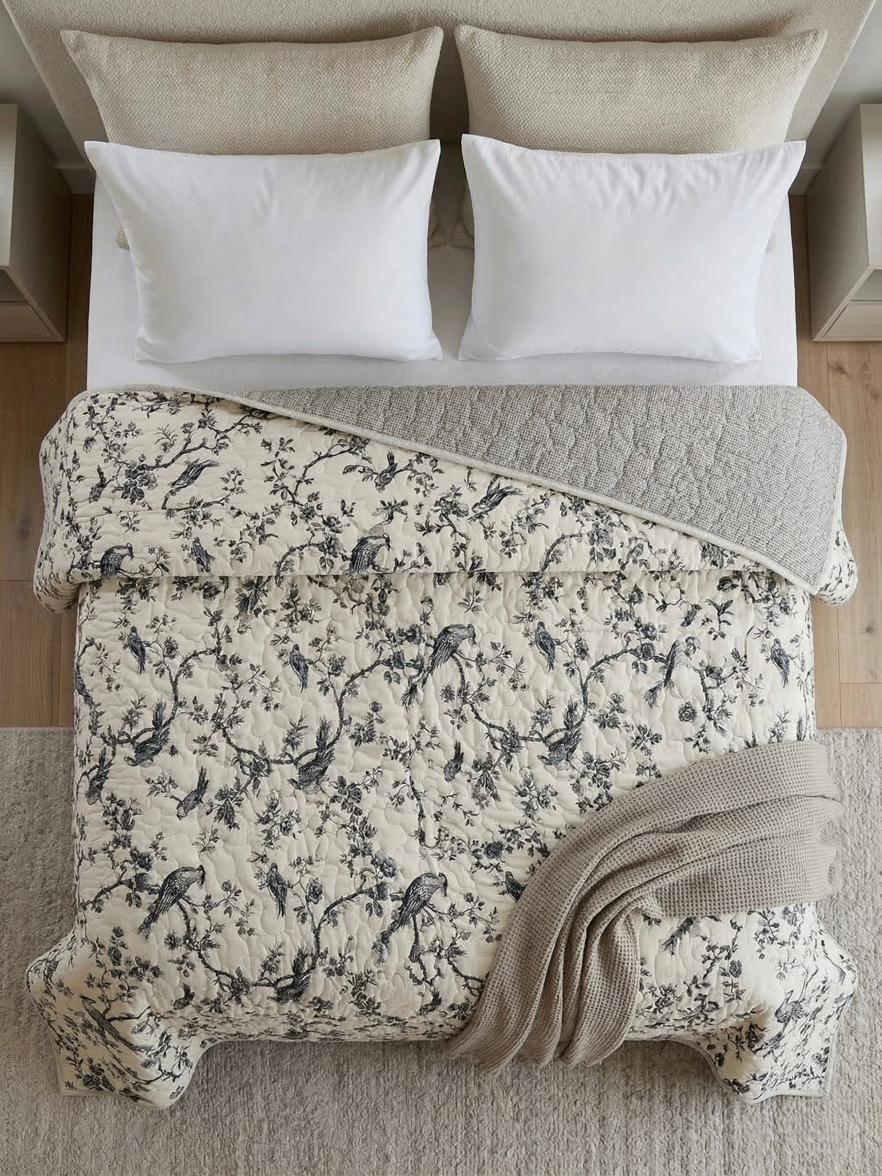 Paris Heritage Floral Humming 3-Piece Quilted Bedspread Set