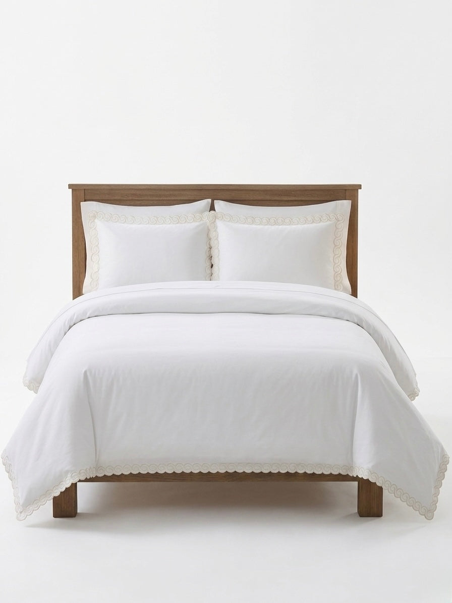 Hotel Collection New York City - 3pc Set | Premium Embroidered Scallop Duvet