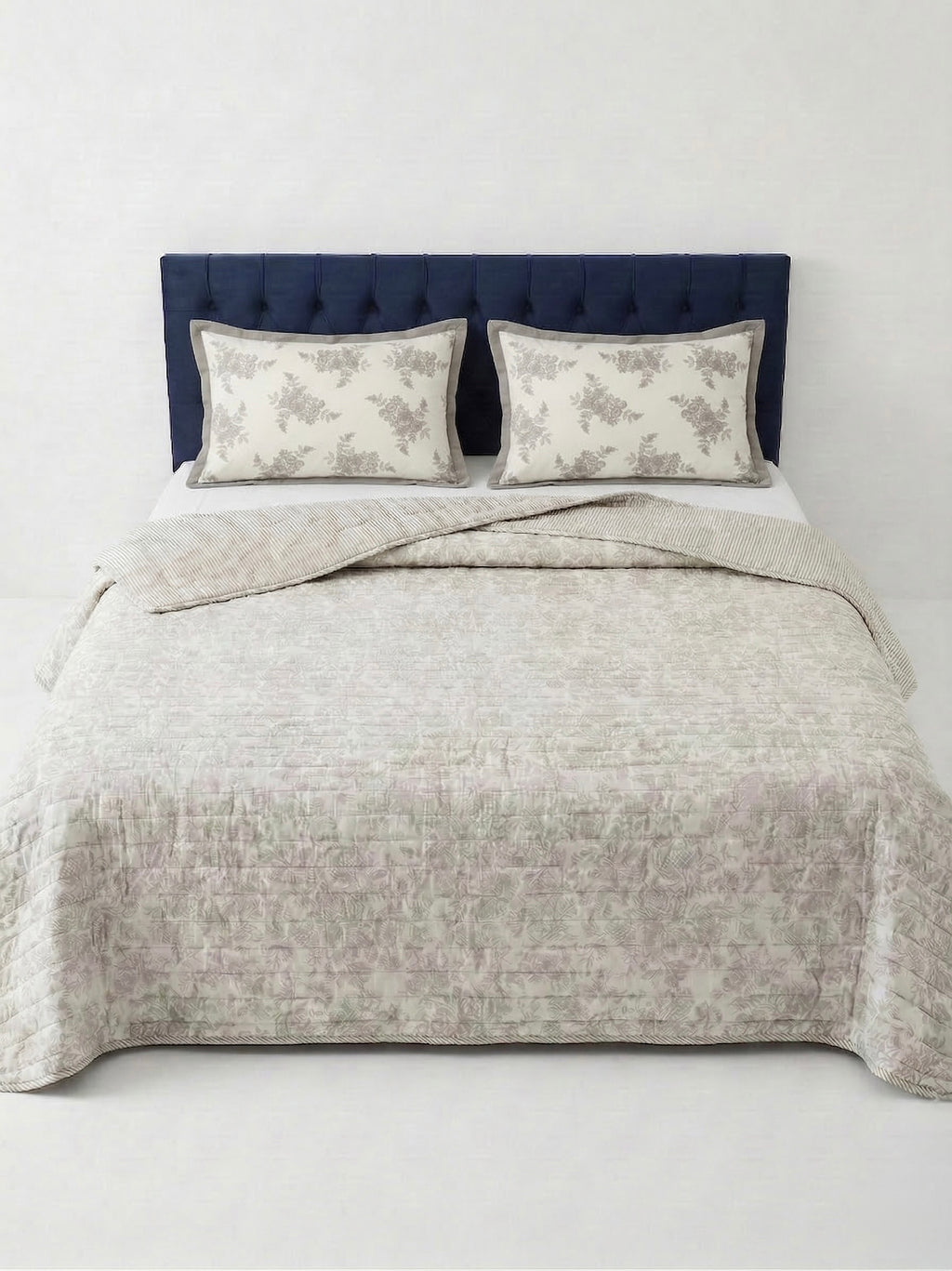 Wildflower Stripe Reversible Quilted 3pc Set - Soft Cotton Quilt Bedding Set for Bedroom