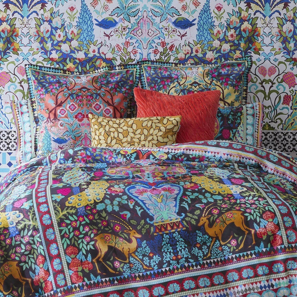 Parisa Black Duvet Cover Set with Parisa Gold Pillowcase Set