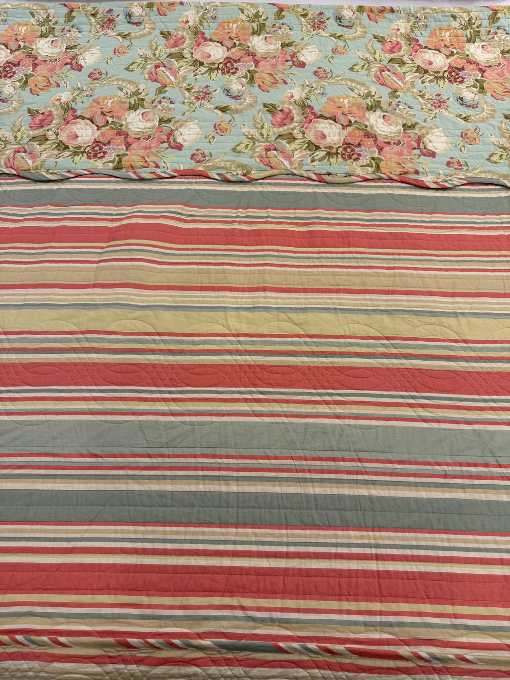 Vintage Rose & Striped Reversible 3pc Quilted Set - Bedspread